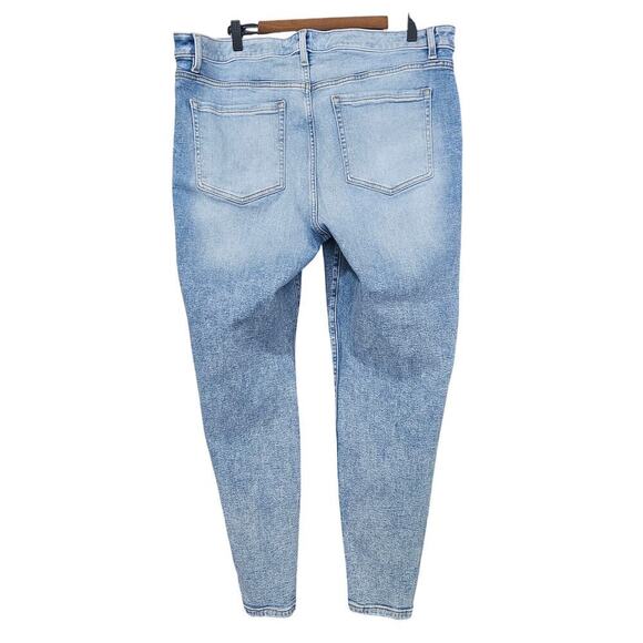 Lane Bryant Signature Fit High-Rise Pull-On Jegging Stone Light Wash Size 22 - Picture 4 of 8